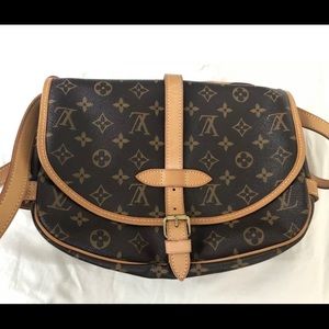 Authentic Louis Vuitton Saumur 30